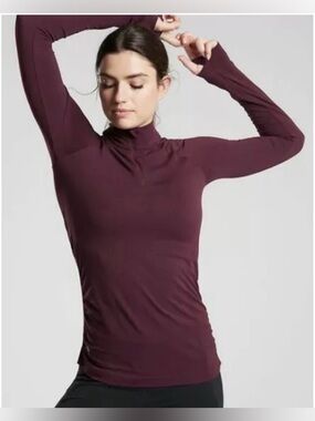 Athleta Speedlight Half Zip Long Sleeve Active Top Mock Neck Burgundy Medium
